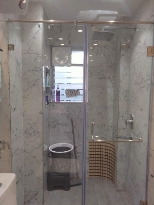 Shower enclosure