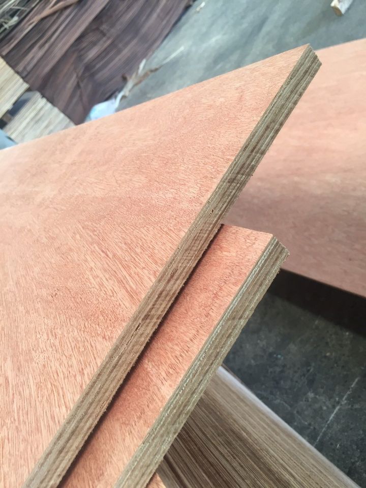 Commercial Plywood 8mm - Okoume Face & Back, Poplar Core, High Density, E0 Formaldehyde, Phenolic Glue | Moisture Resistant, Anti Acid, Wear Resistant, Strong Screw Holding, Environmental Friendly