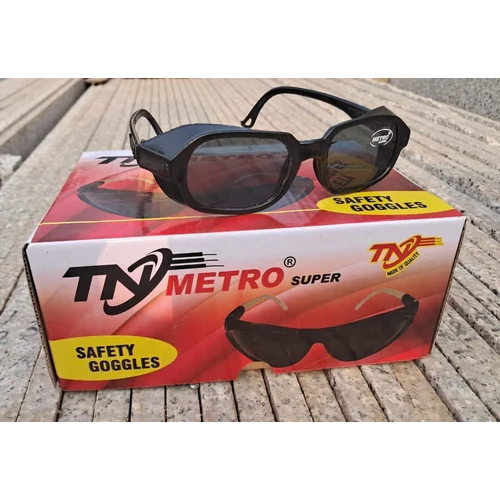 Black Welding Goggle - Polycarbonate Material, Multiple Sizes Available, Customizable Color | Industrial Use, Sleek Black Design