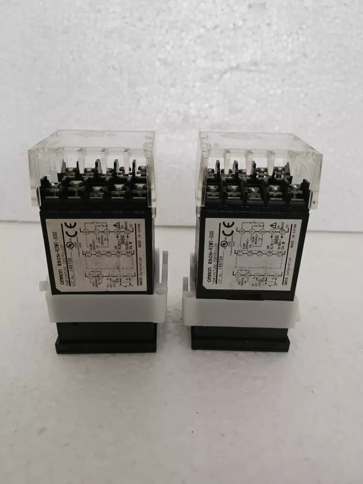 Omron E5cn-r2tmt-500 Temperature Controller