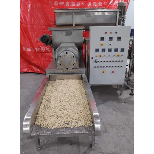 Semi Automatic Pasta Making Machine - Capacity: 200 Kg/Hr Kg/Hr