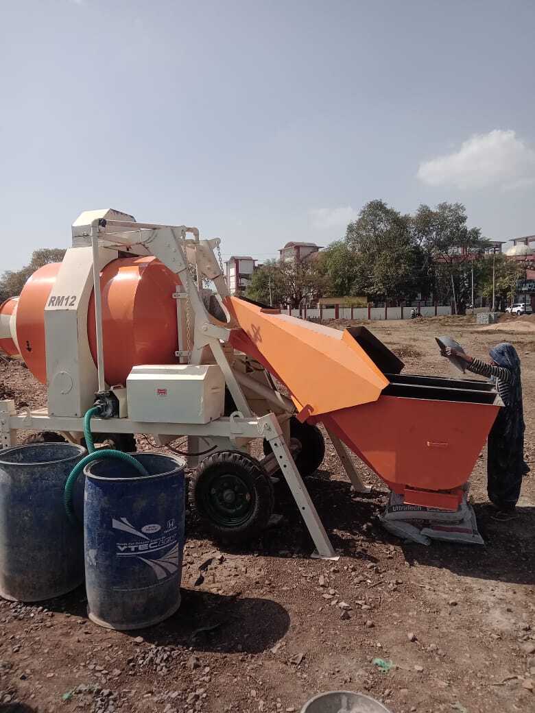 mobile concrete mixer