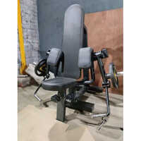 Plate Loaded Bicep Curl Machine