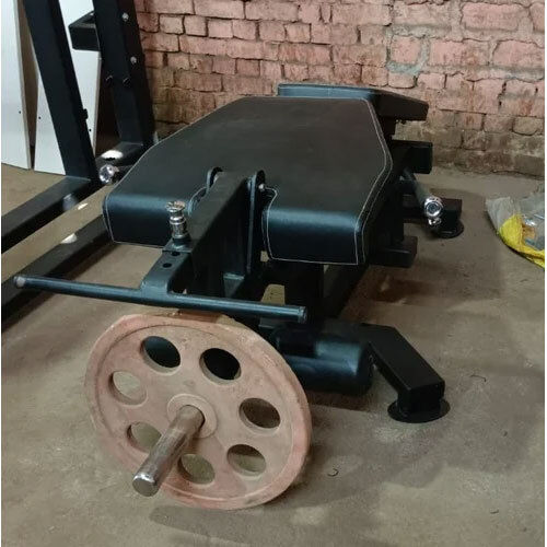 Plate Loaded Leg Extension Machine