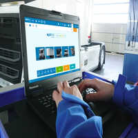 Eicher Truck Scanner - Power Source: Electric