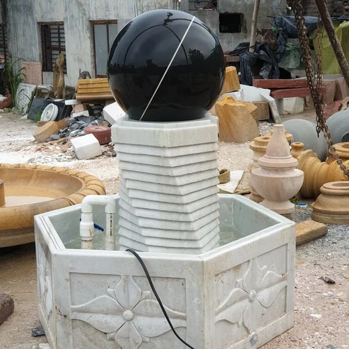 इनडोर वॉटर फाउंटेन