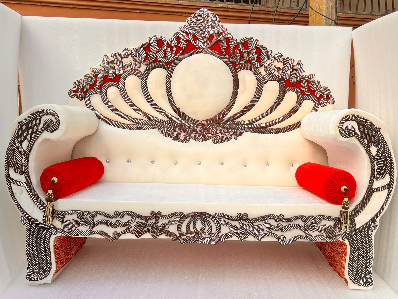 Wedding Sofa - Color: Multi Colour