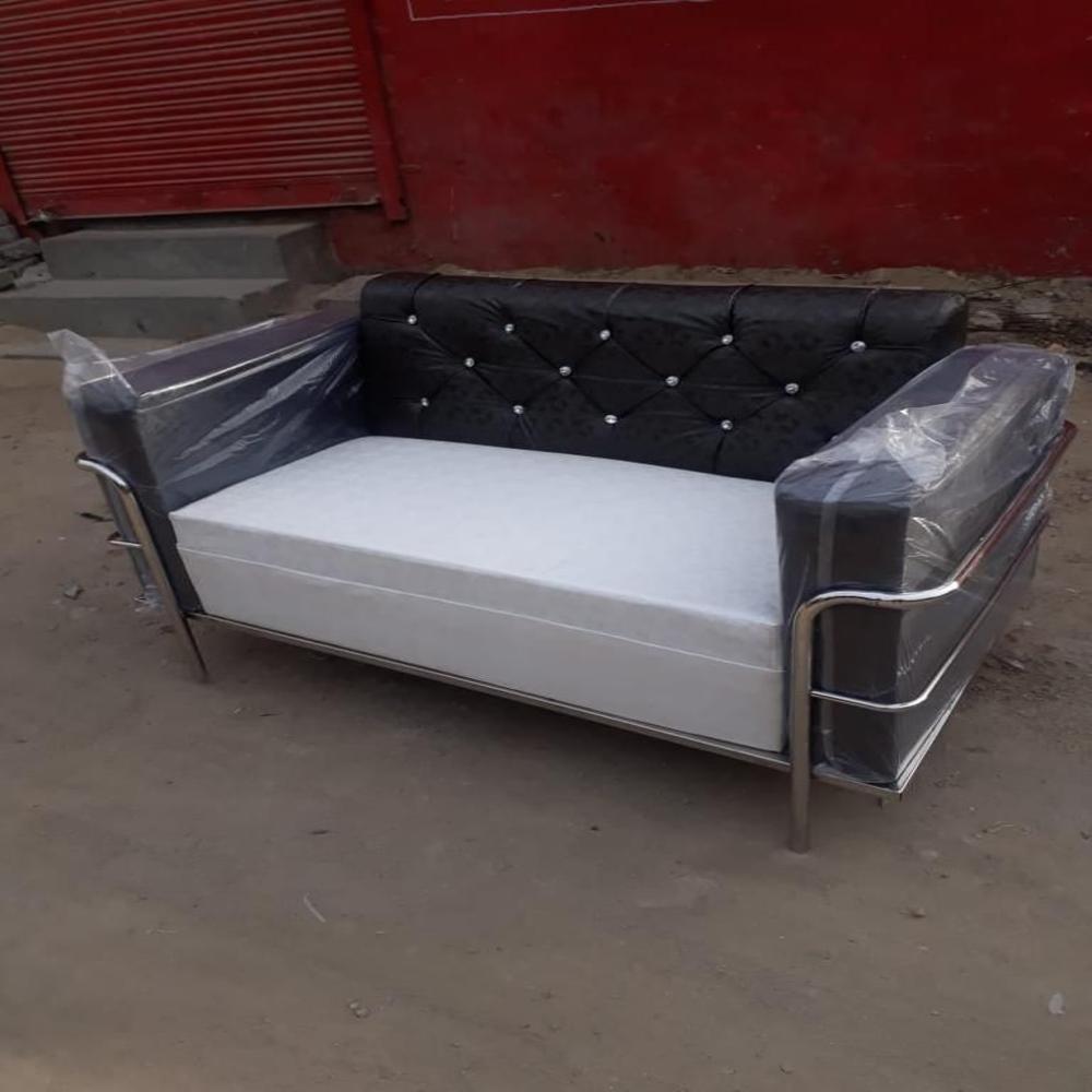 5 Seater Stainless Steel Sofa Set - Cover Material: Velvet