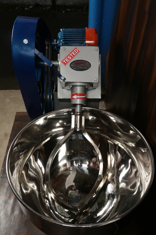 10 Kg Atta Kneader - Automatic Grade: Semi Automatic