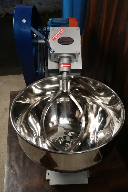 10 Kg Atta Kneader - Automatic Grade: Semi Automatic