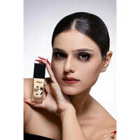 Warm Cream Glass Skin Foundation By 7 Violate - Quality: Safe To Use