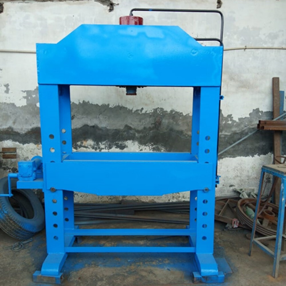 Industrial Hydraulic Press Machine - Standard Size Blue Color | New Efficient Hydraulic Power Solution for Heavy-Duty Industrial Use