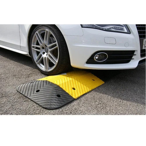 Road Speed Hump - Color: Yellow And Black