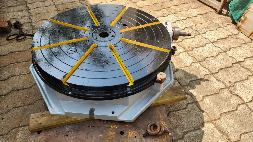 Rotary Table - Color: Black
