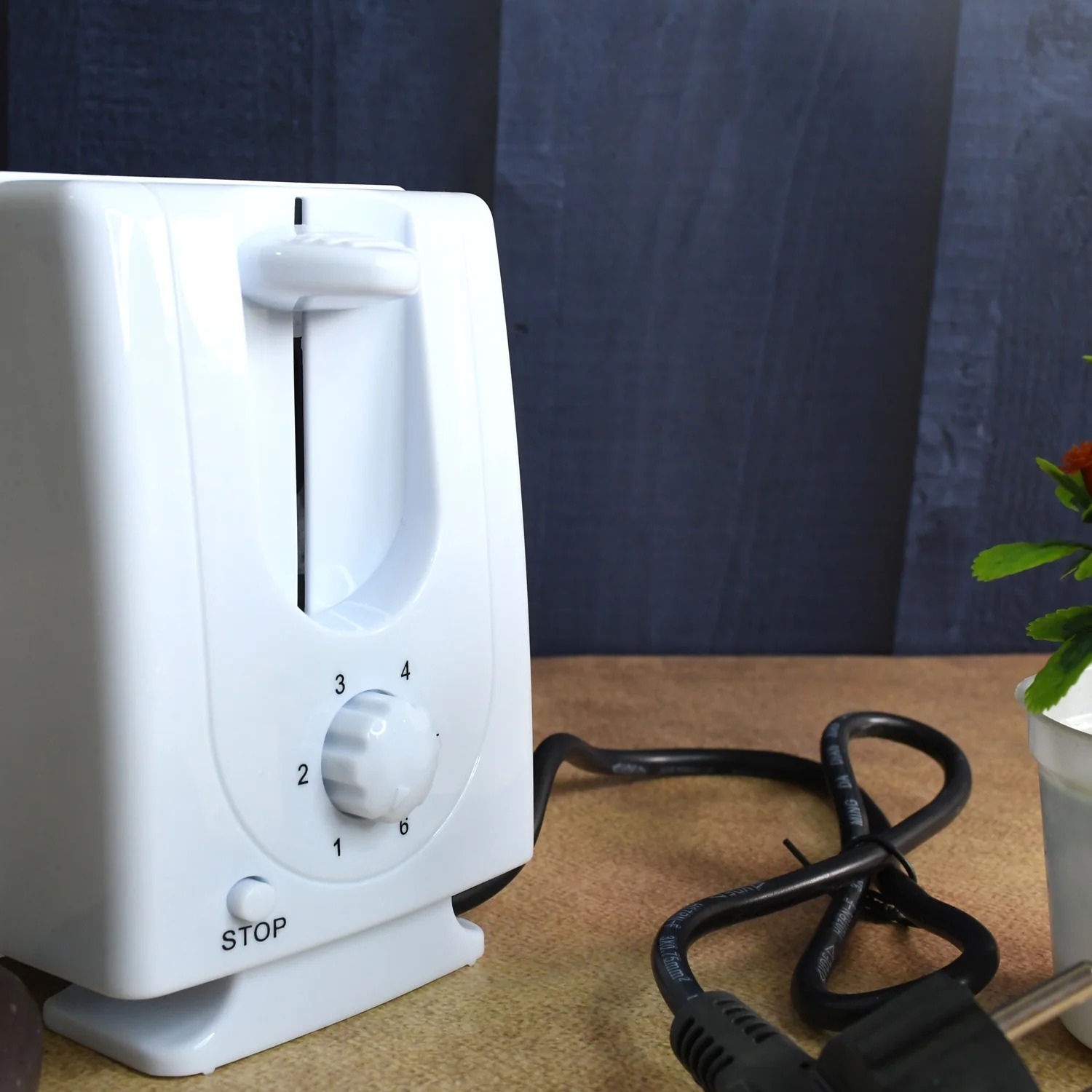 Electric Toaster Machine (650 Watt) - Color: Multi