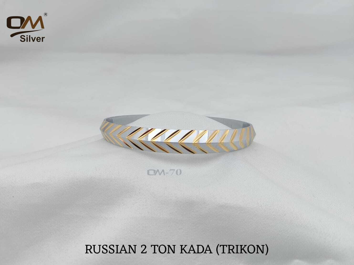 Silver Russian Men Kada - 2.4 To 2.12 Inches | Striking Fur, Captivating Green Eyes, Affectionate Companion For Joy And Laughter