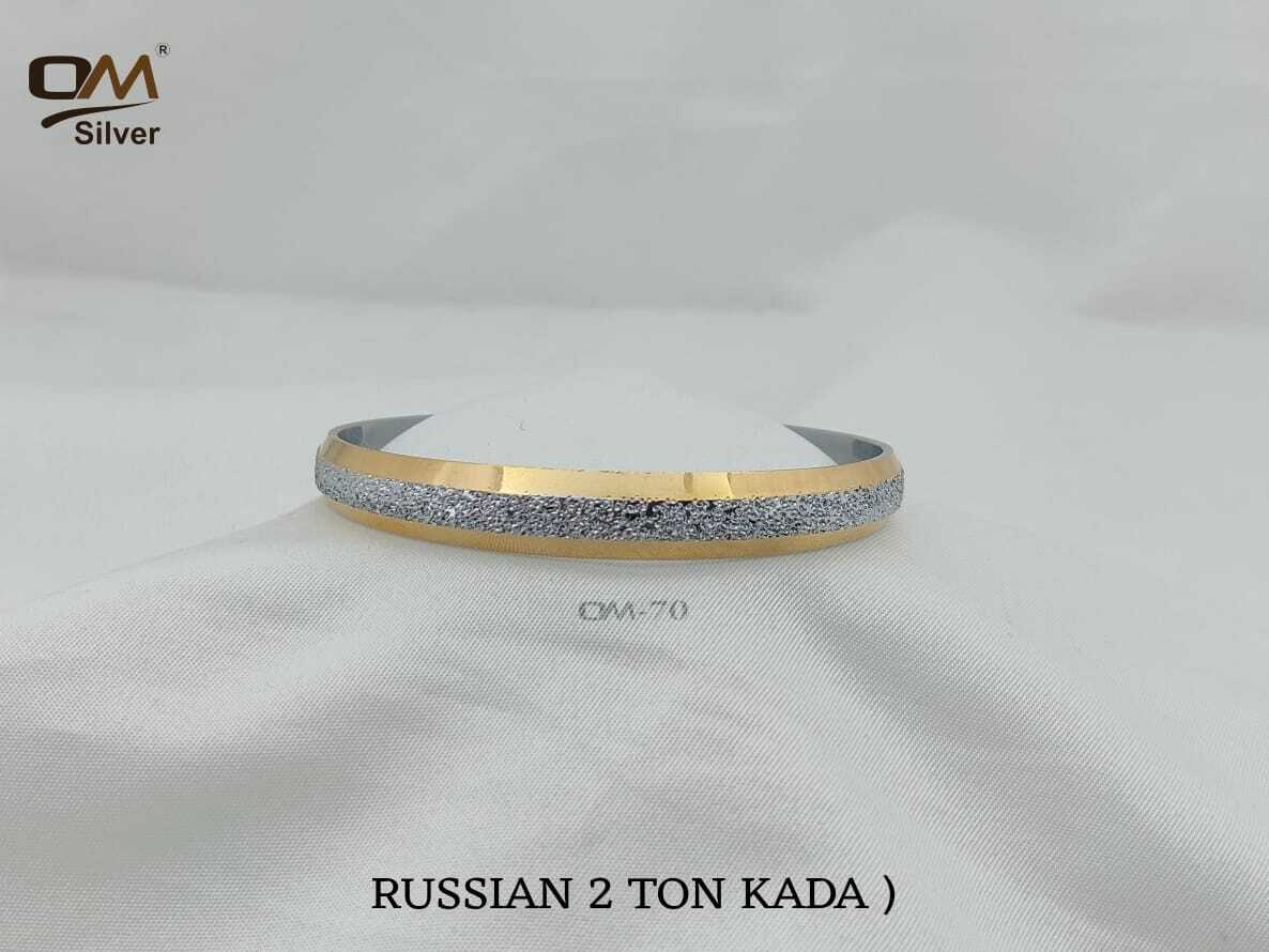 Silver Russian Men Kada - 2.4 To 2.12 Inches | Striking Fur, Captivating Green Eyes, Affectionate Companion For Joy And Laughter