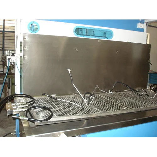 Hose Pipe Leak Test Machine - Color: Silver