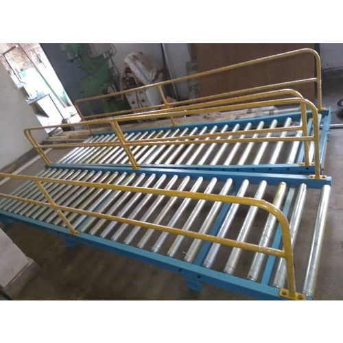 Oil Drum Carry Roller Conveyor - Color: Blue And Yellow