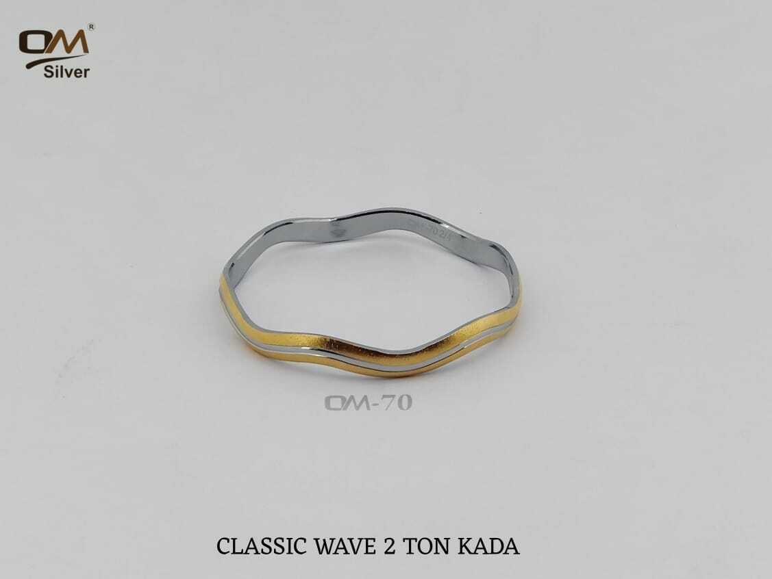 Silver Classic Wave Two-tone Kada - Size 2.2-2.8 , Weight 18-21 Grams | Elegant Wave Design, Distinct Two-tone Contrast For Modern Sophistication