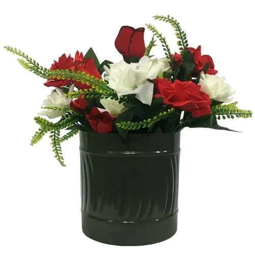 2517 Iron Planter