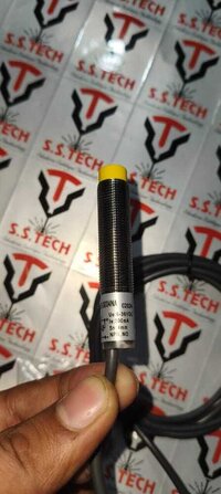 36v Inductive Proximity Sensor Npn  No - Color: Black