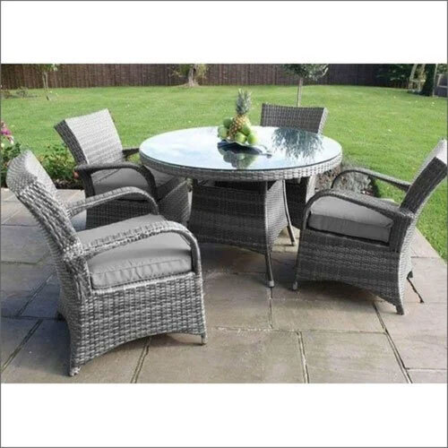 4 Seater Black Wicker Table Chair Set - Application: Garden