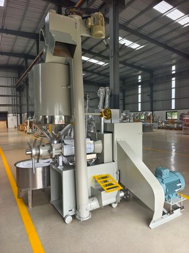 RAPESEED SCREW PRESS OIL MACHINE