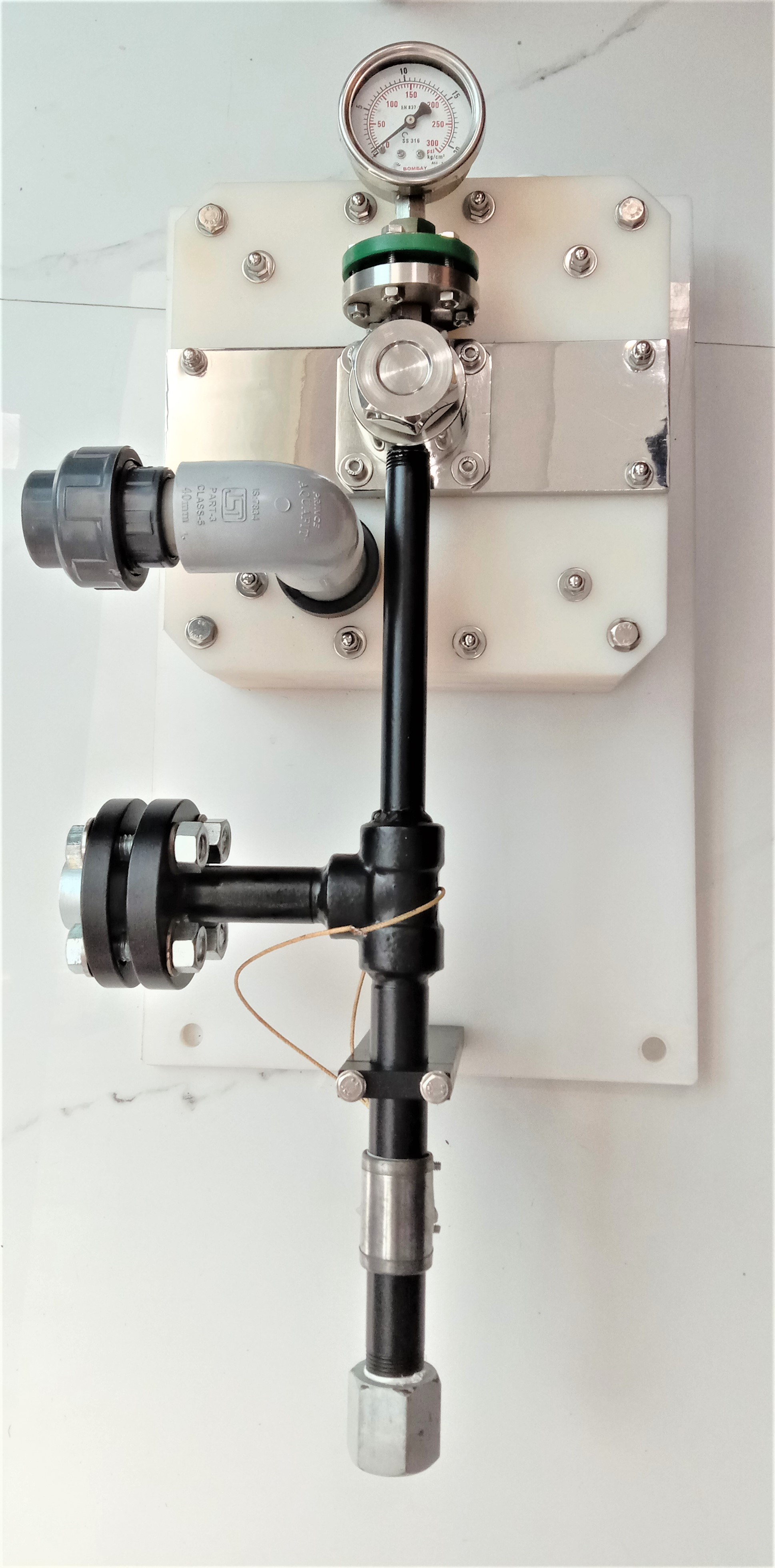 Gravity Feed Chlorinator - Accuracy: 2 %