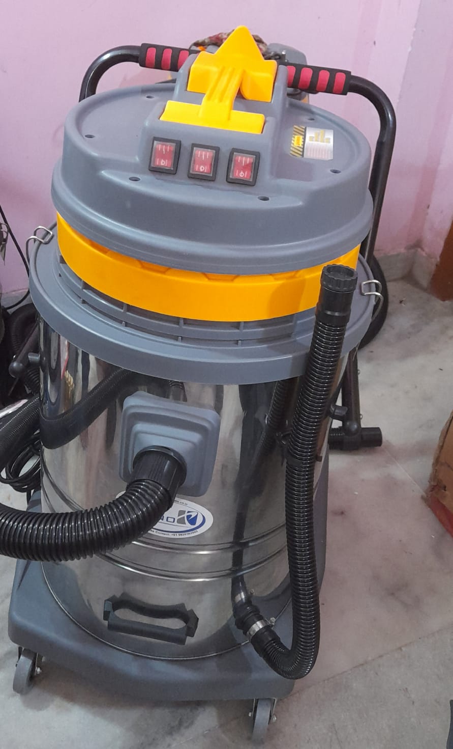 Heavy Duty Industrial Vacuum Cleaner