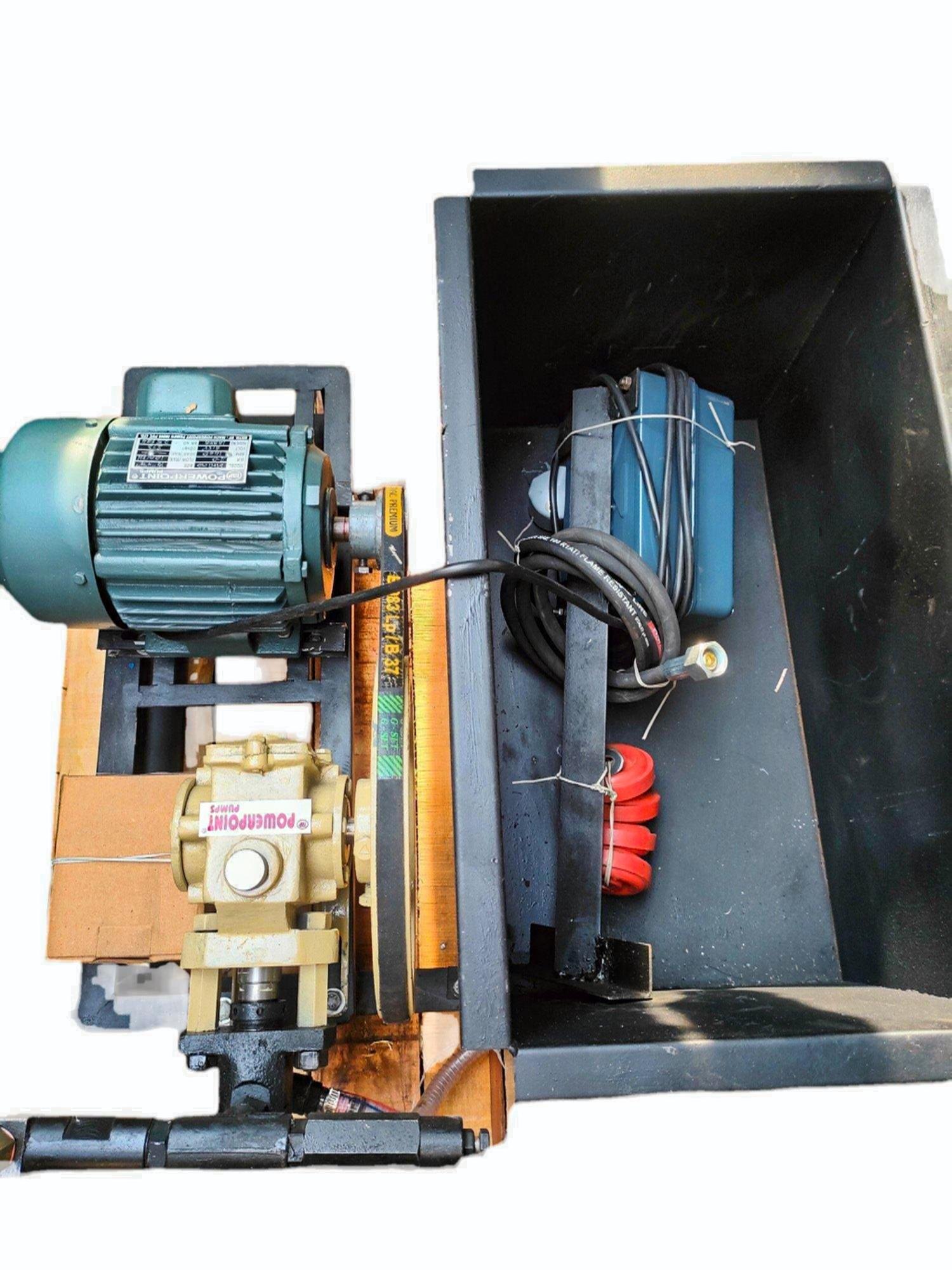 Hydro Test Pump With Tank - Color: Gray