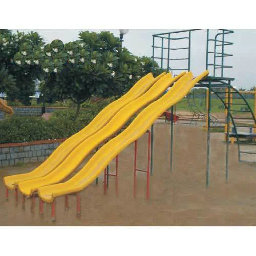 Triple Wave Slide - Material: Metal