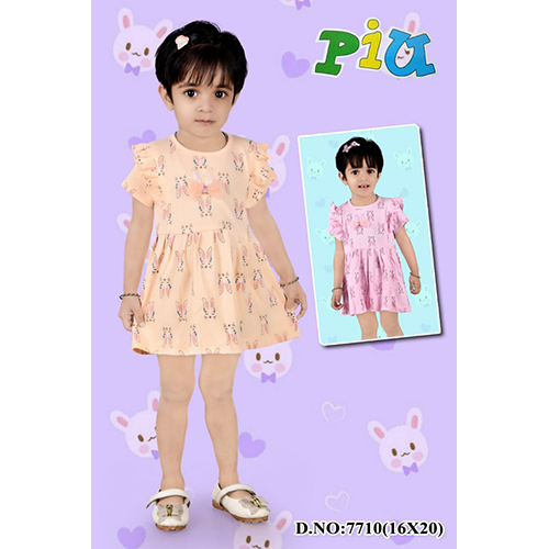 7710 Baby Girls Frocks - Feature: Washable