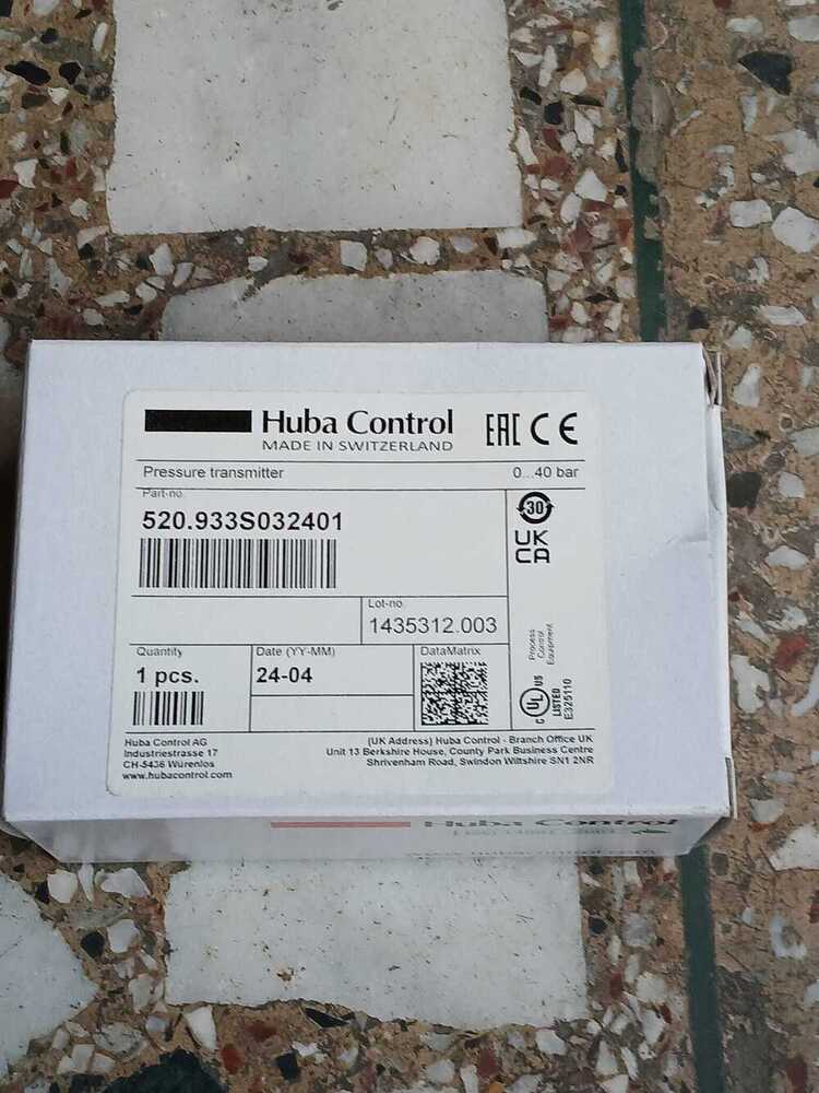 HUBA CONTROL Pressure Transmitter Part No 520.933S032401 Range 0-40 Bar