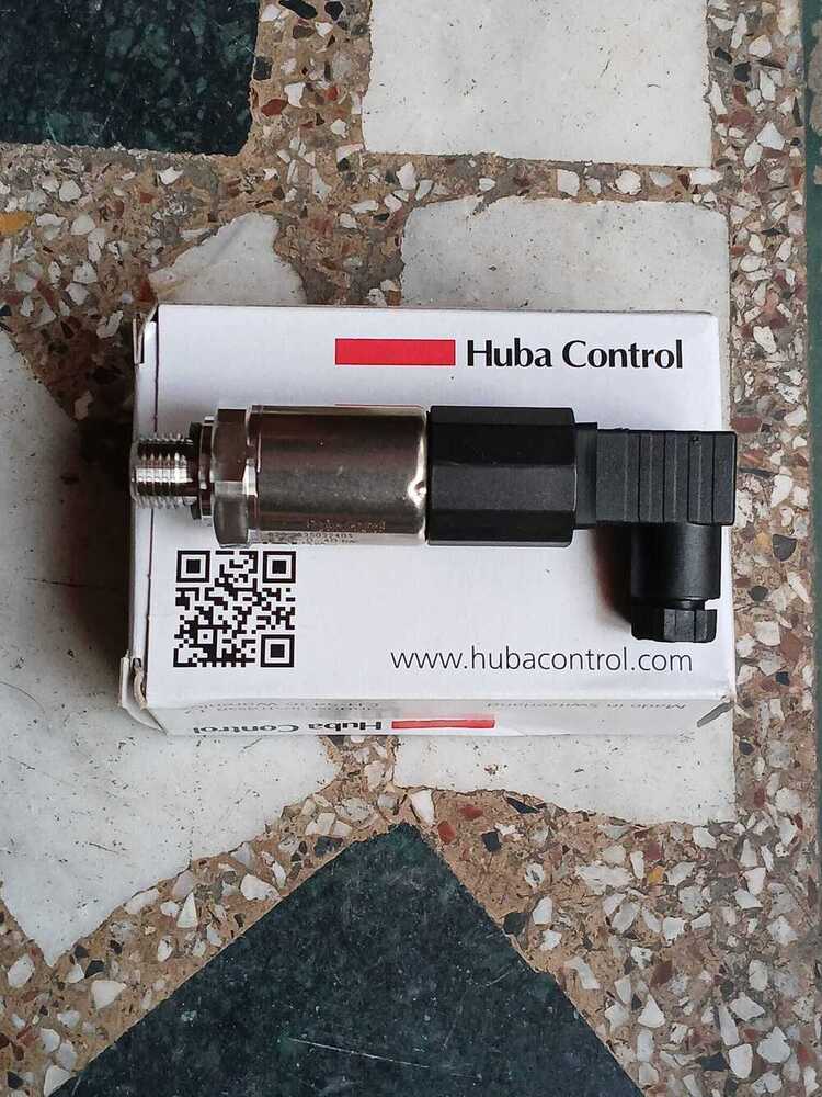 Huba Control Pressure Transmitter Part No 520.933s032401 Range 0-40 Bar - Color: White