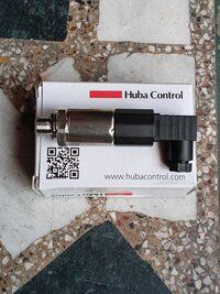 HUBA CONTROL Pressure Transmitter Part No 520.933S032401 Range 0-40 Bar