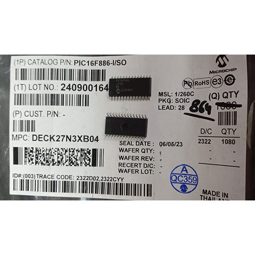 SO-02 Microchip Microcontroller