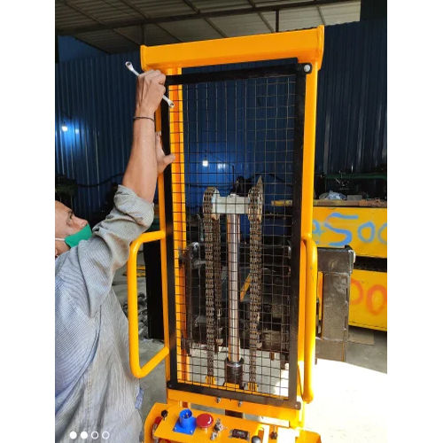 Industrial Semi Electric Stacker - Feature: Durable