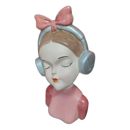 Polyresin Girl Statue