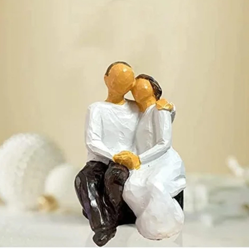 Polyresin Love Couple Statue