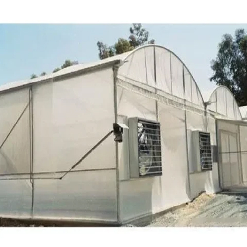 जलवायु नियंत्रित पॉलीहाउस