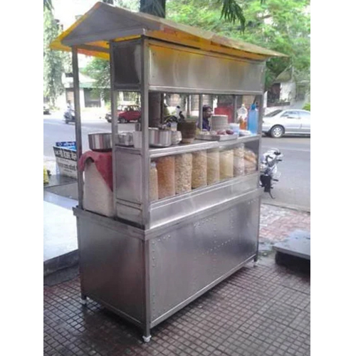 भेल और पानी पुरी काउंटर