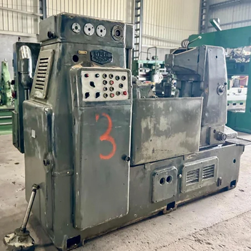 Industrial Gear Hobbing Machine