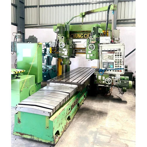 Chung Chien Double Column Plano Miller Machine - Color: Green