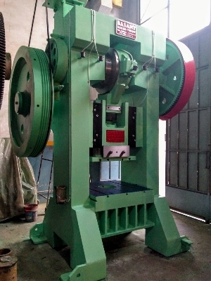 300 Ton Hot Forging Press - Application: Industrial