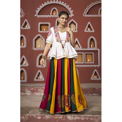2463 NAVRATRI CHANIYA CHOLI