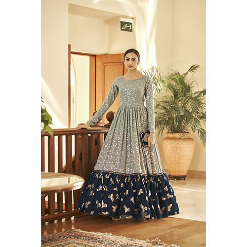 4706 GOWN