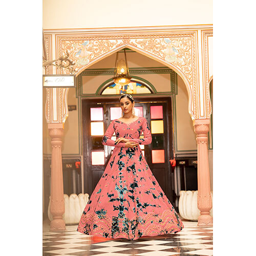 4732 GOWN