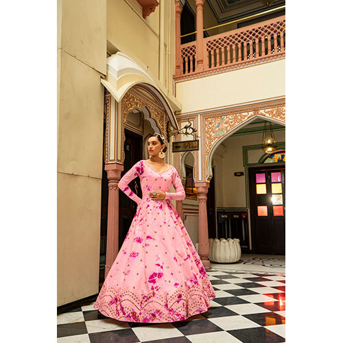 4734 GOWN