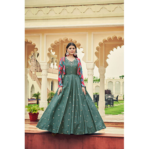 4762 GOWN